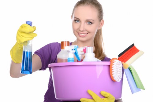Local transfer station handling separated waste in central London